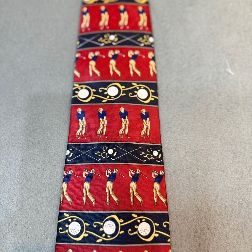 Woodward Vintage Red Silk Golf Tie Novelty Golfer Sports Theme Necktie